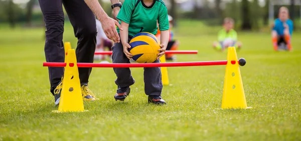 记者还原施罗德与东契奇冲突始末