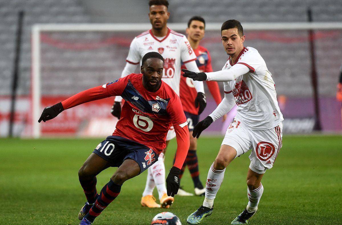 求已远超胜 求已远超胜